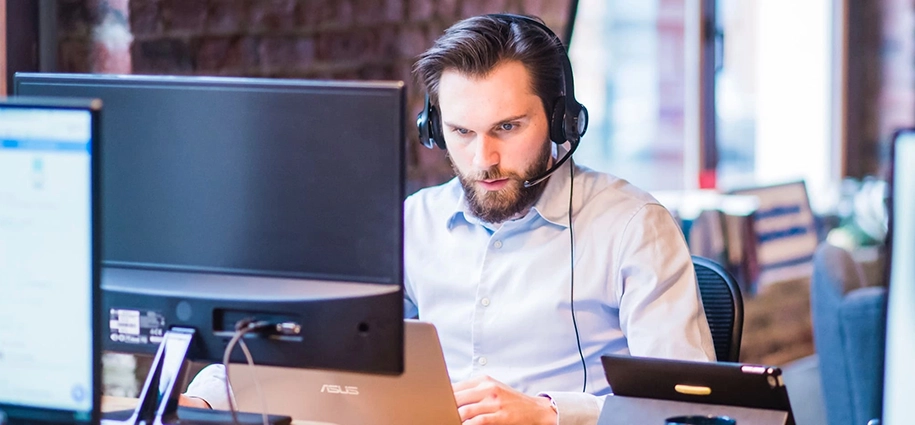Trucking Dispatcher Duties & Responsibilities